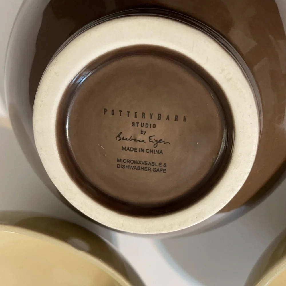Pottery Barn Set of 3 round Bowls 6 1/2” Brown / Cream